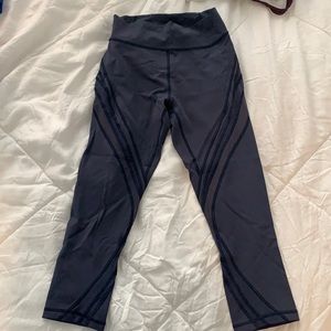 Lululemon cropped leggings